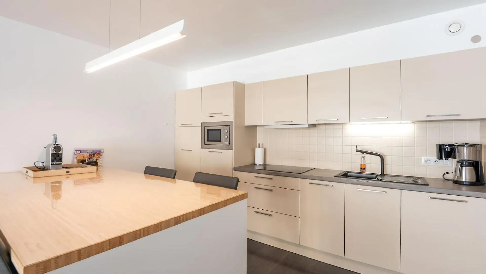 Perfectly Situated 2Br Apartment Near The Beach Ostend
