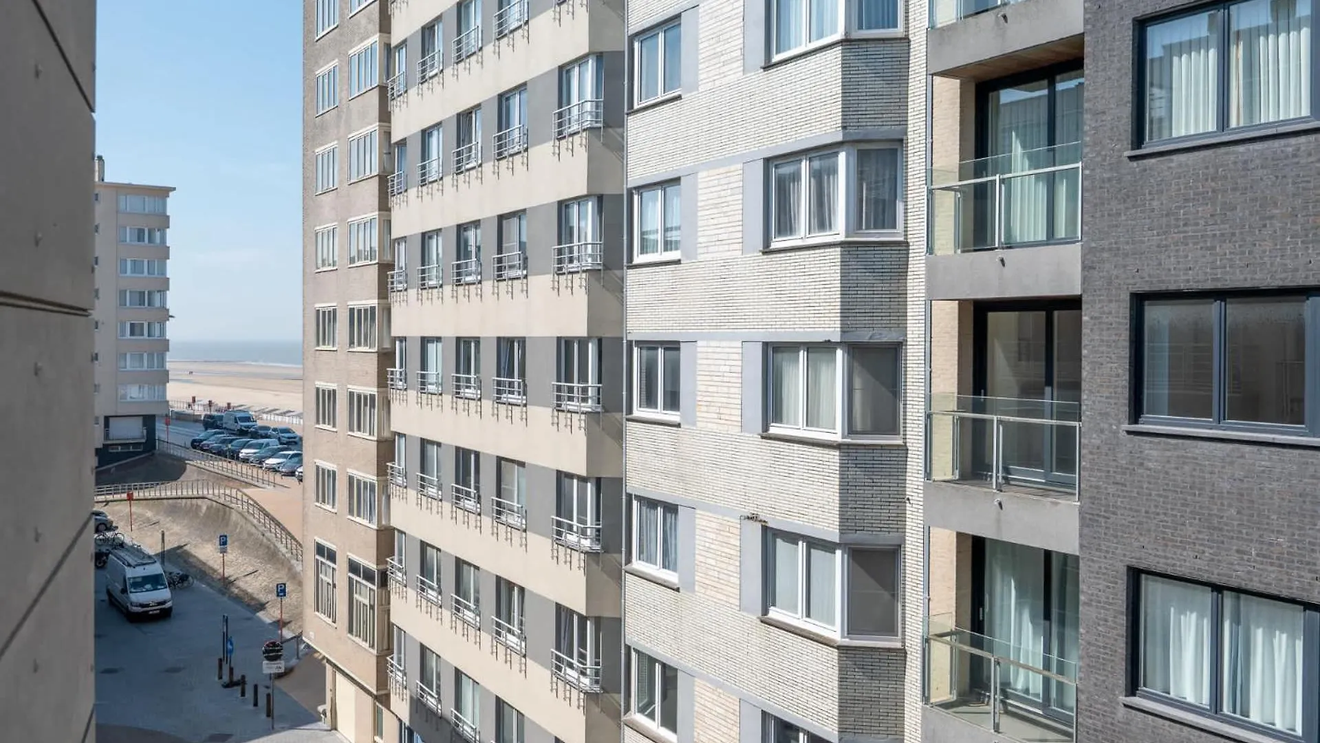 Perfectly Situated 2Br Apartment Near The Beach Ostend